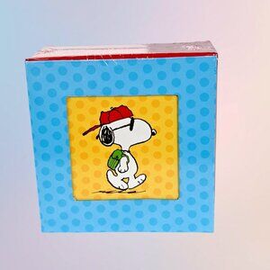 Peanuts Snoopy Avon Note Pad and pen in Package HTF 2008